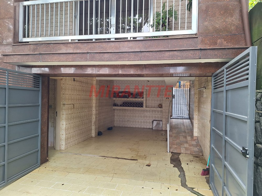 Sobrado de 228m² com 4 quartos em Jardim São Paulo