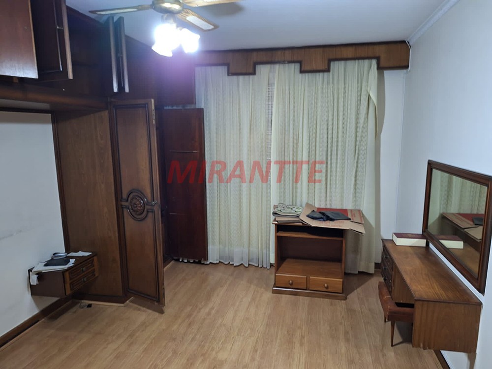 Sobrado de 228m² com 4 quartos em Jardim São Paulo