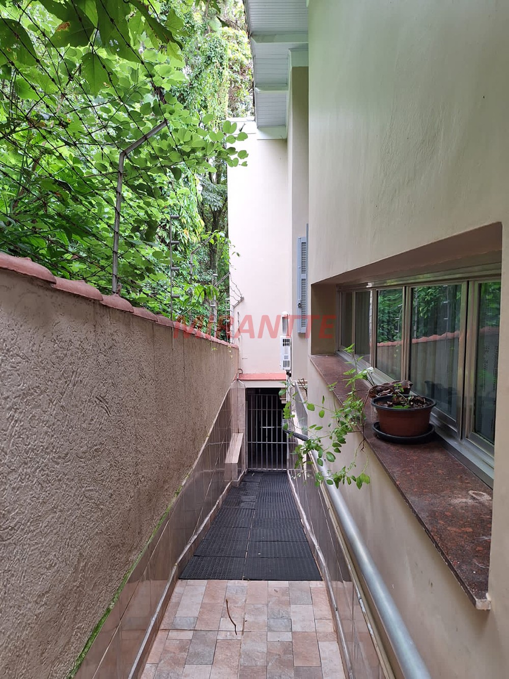 Sobrado de 228m² com 4 quartos em Jardim São Paulo