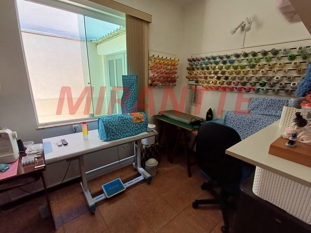 Casa terrea de 235m² com 3 quartos em Bortolândia
