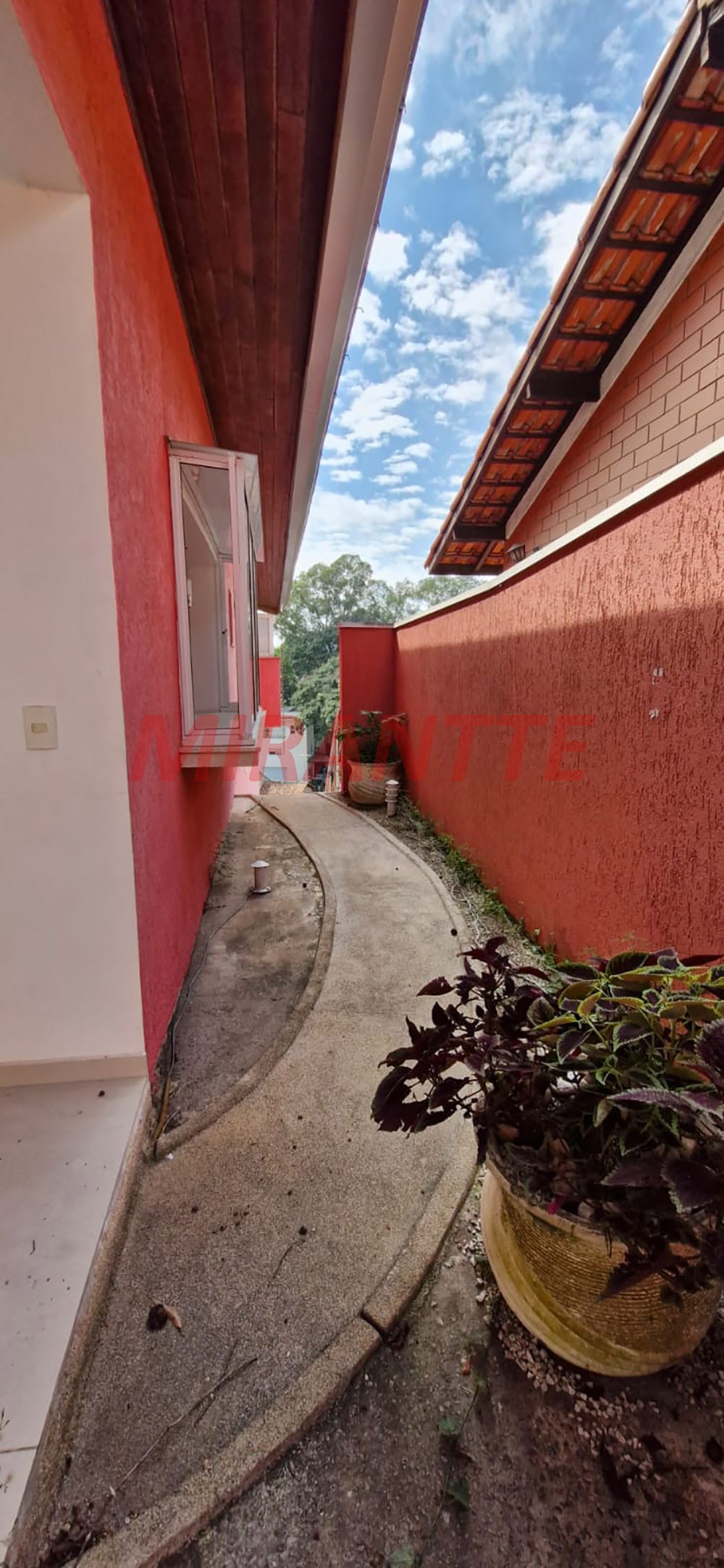 Casa terrea de 444m² com 3 quartos em Vila Irmaos Arnoni