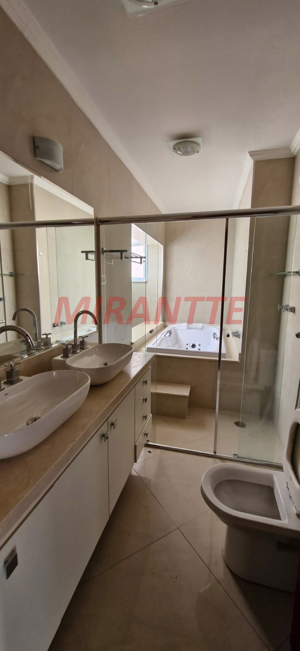 Casa terrea de 444m² com 3 quartos em Vila Irmaos Arnoni