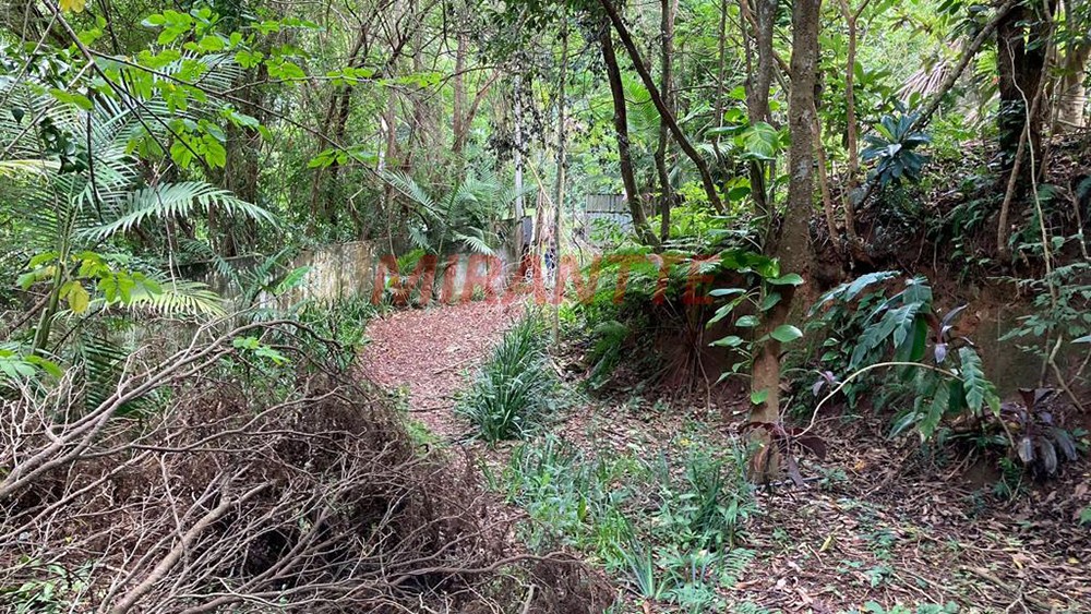 Terreno de 1106m² em Serra Da Cantareira