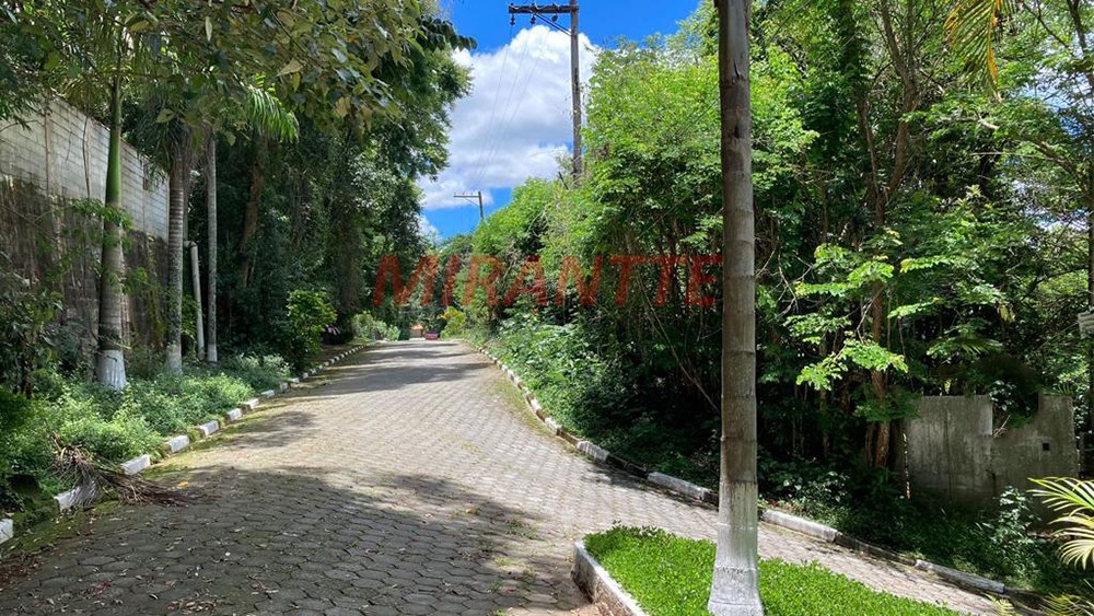 Terreno de 1106m² em Serra Da Cantareira