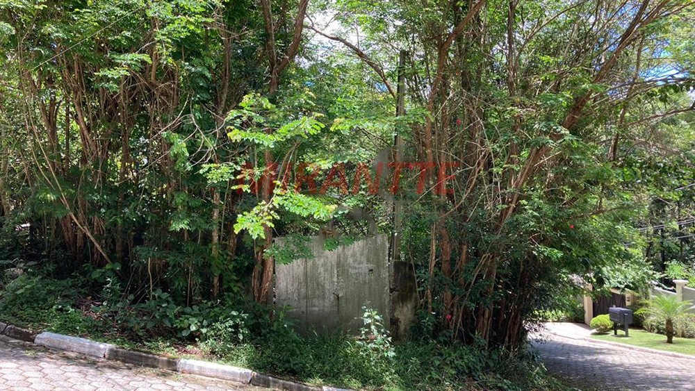 Terreno de 1106m² em Serra Da Cantareira