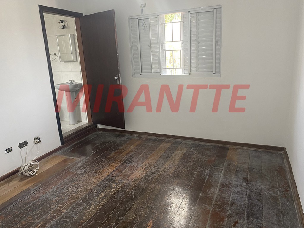 Sobrado de 162m² com 3 quartos em Vila Rosália