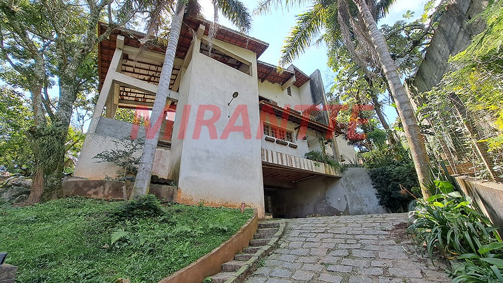 Sobrado de 347m² com 4 quartos em Centro – Mairiporã