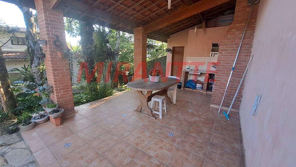 Sobrado de 347m² com 4 quartos em Centro – Mairiporã