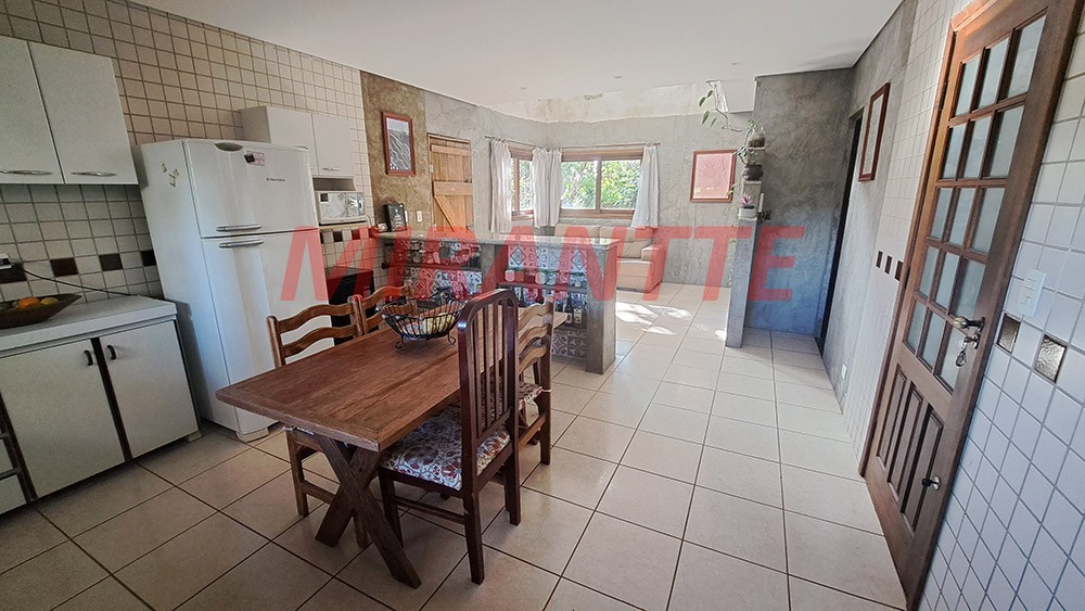 Sobrado de 347m² com 4 quartos em Centro – Mairiporã