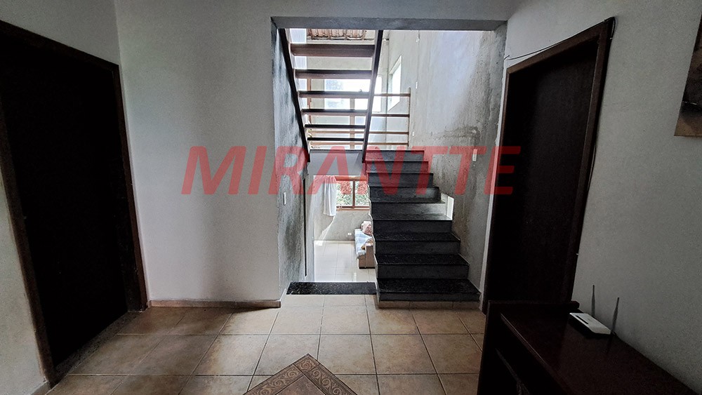 Sobrado de 347m² com 4 quartos em Centro – Mairiporã