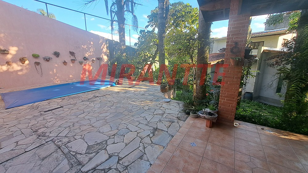 Sobrado de 347m² com 4 quartos em Centro – Mairiporã