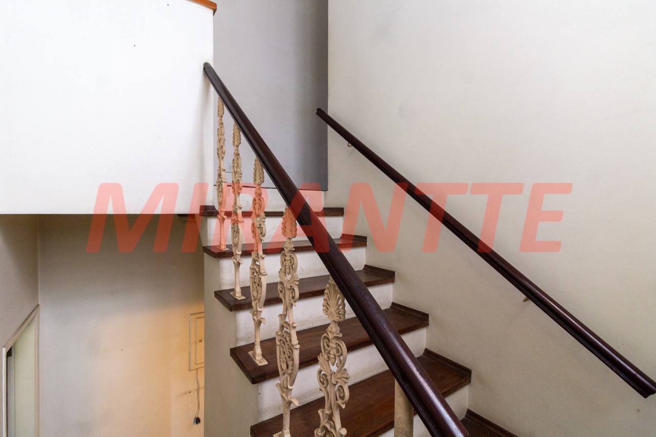 Sobrado de 191m² com 3 quartos em Limão