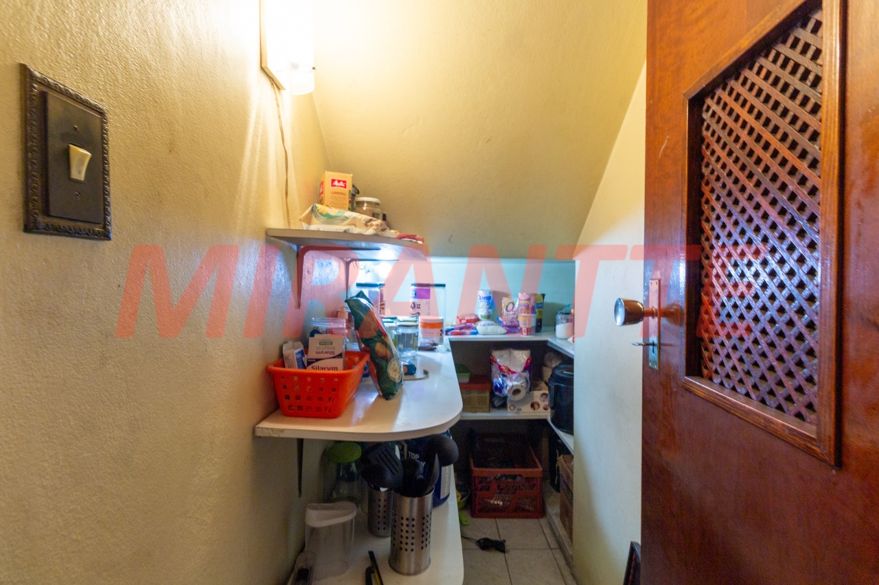 Sobrado de 191m² com 3 quartos em Limão