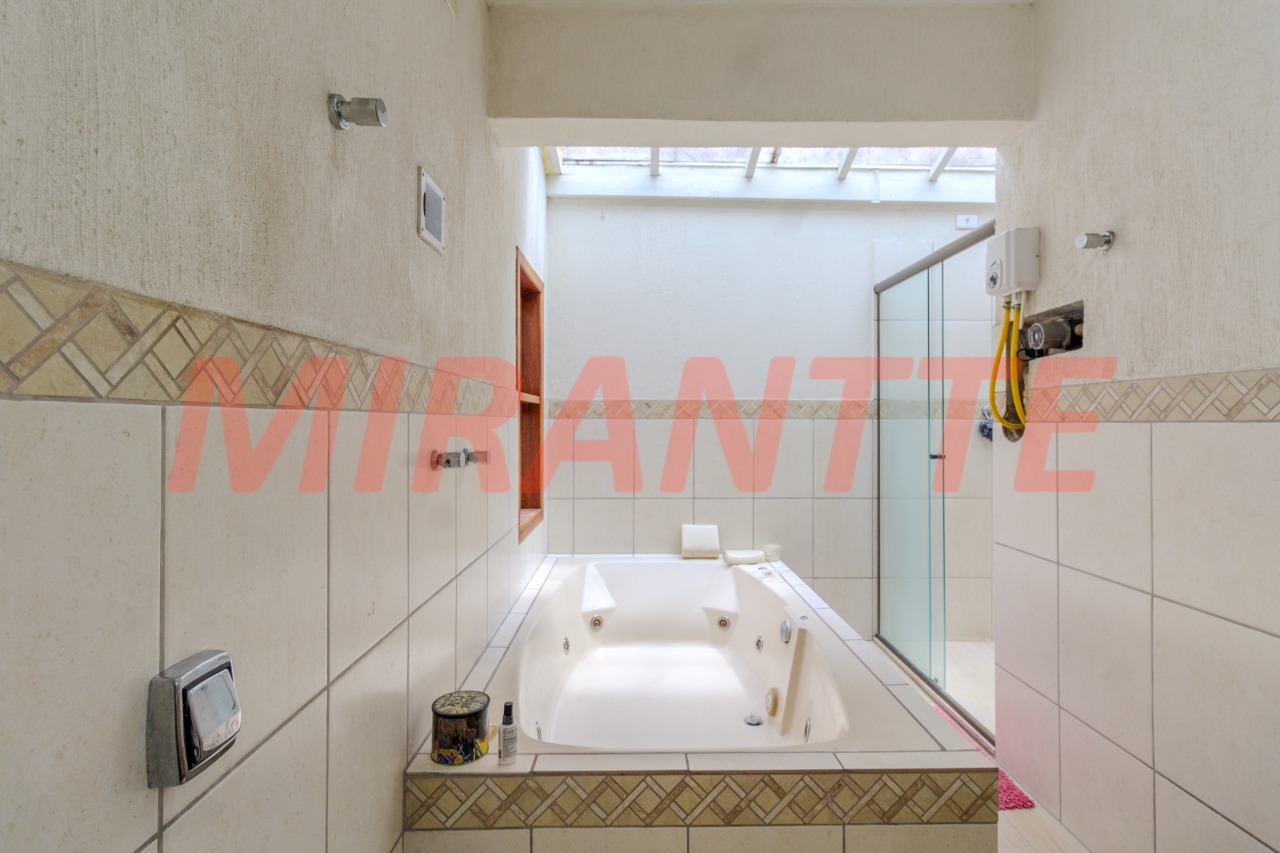 Sobrado de 191m² com 3 quartos em Limão