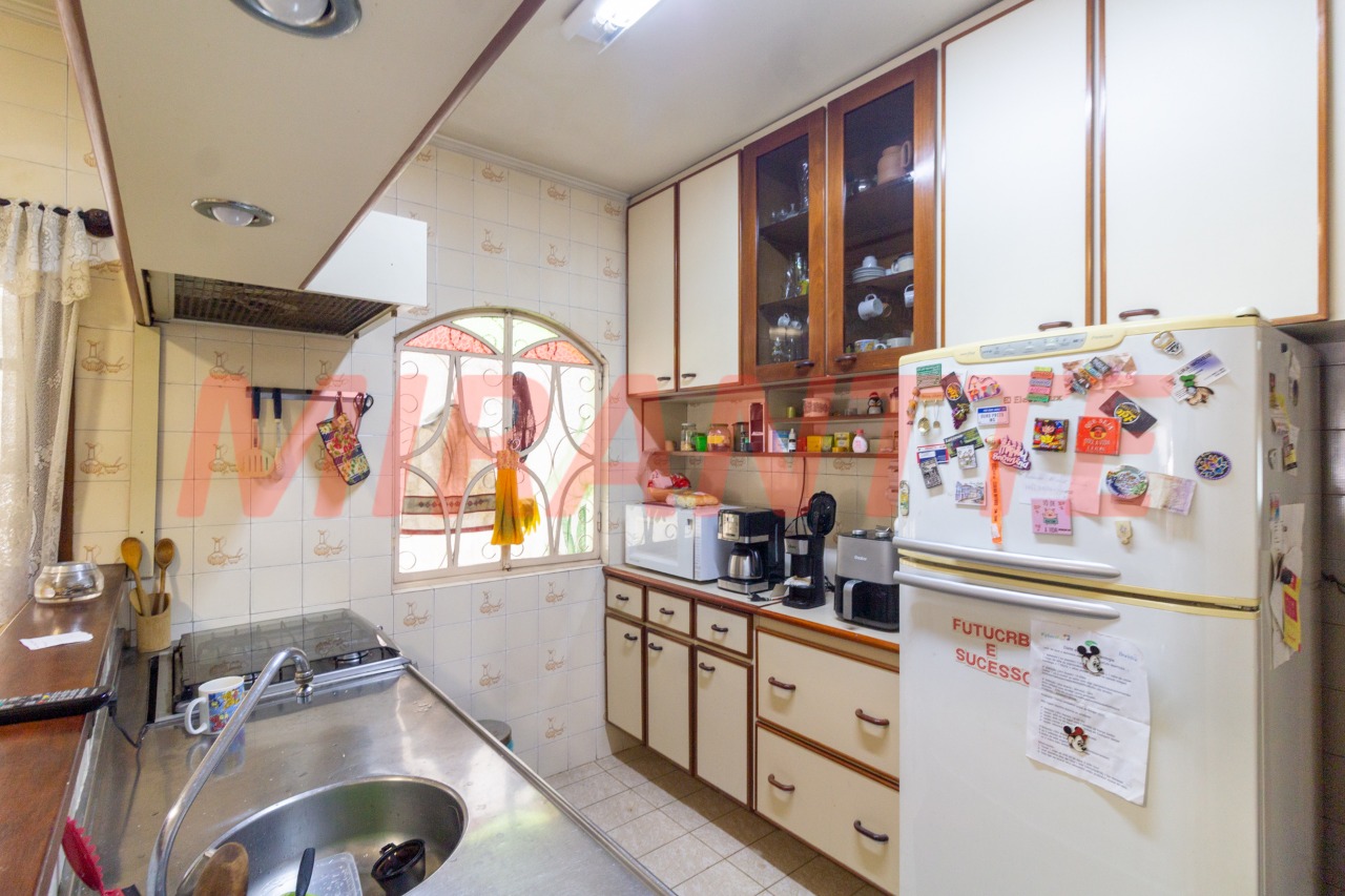 Sobrado de 191m² com 3 quartos em Limão