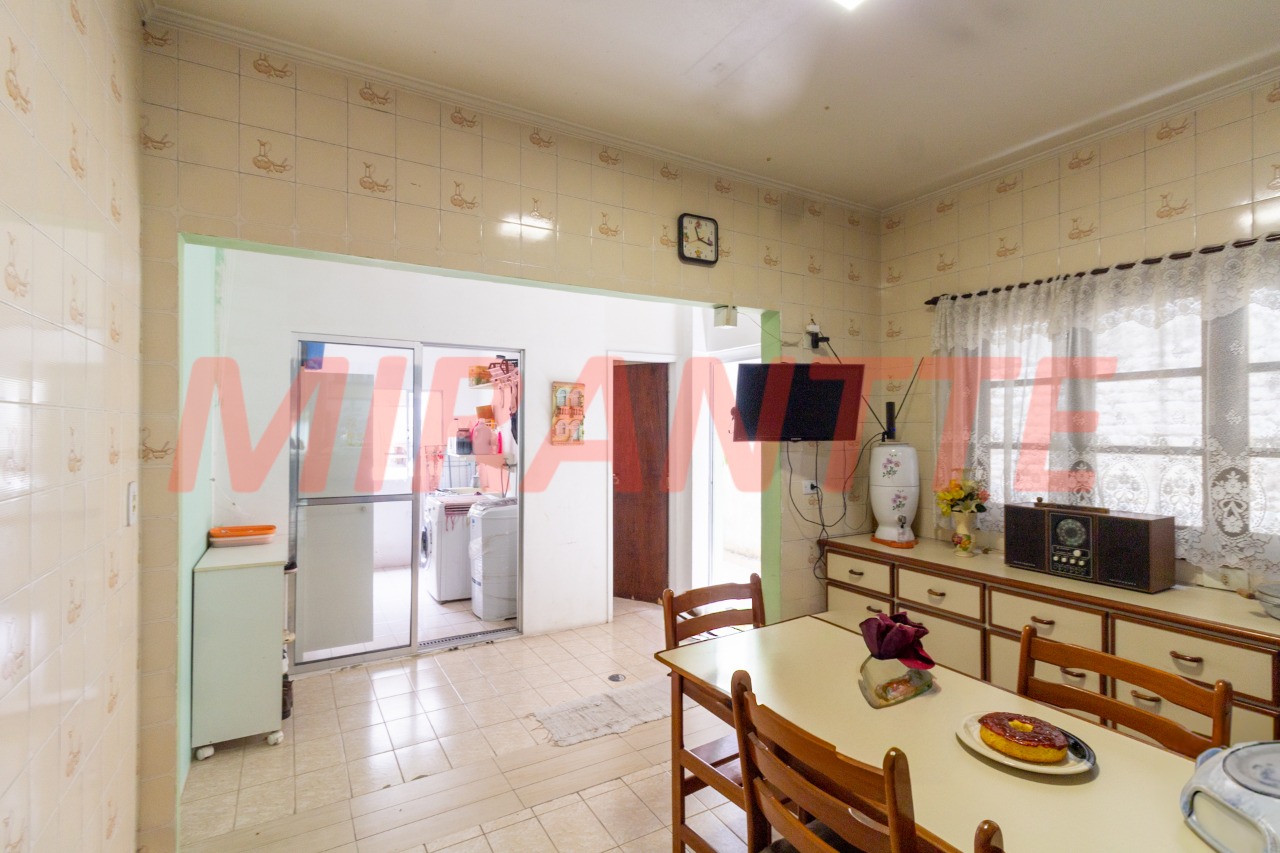 Sobrado de 191m² com 3 quartos em Limão
