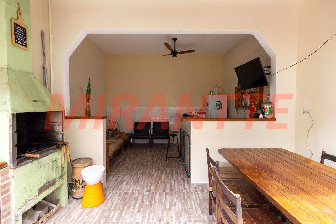 Sobrado de 191m² com 3 quartos em Limão