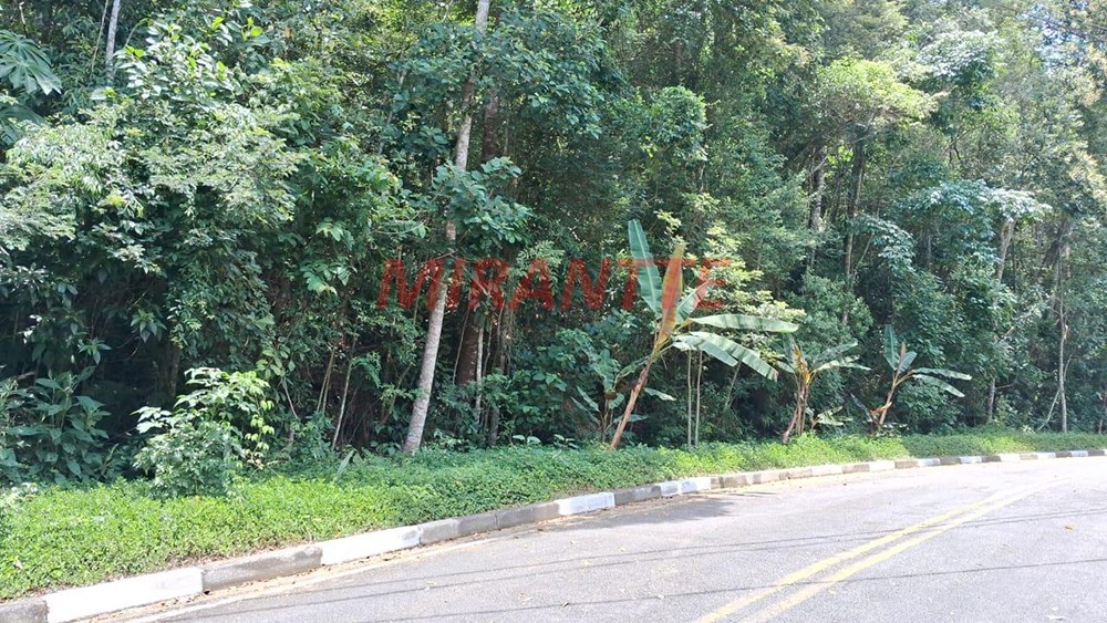 Terreno de 1020m² em Serra da Cantareira