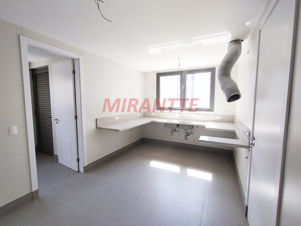 Apartamento de 350m² com 4 quartos em Santa Cecilia