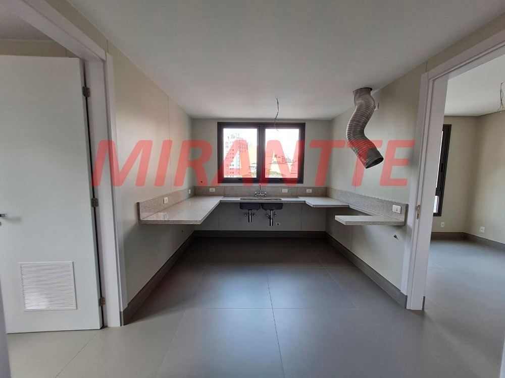 Apartamento de 350m² com 4 quartos em Santa Cecilia