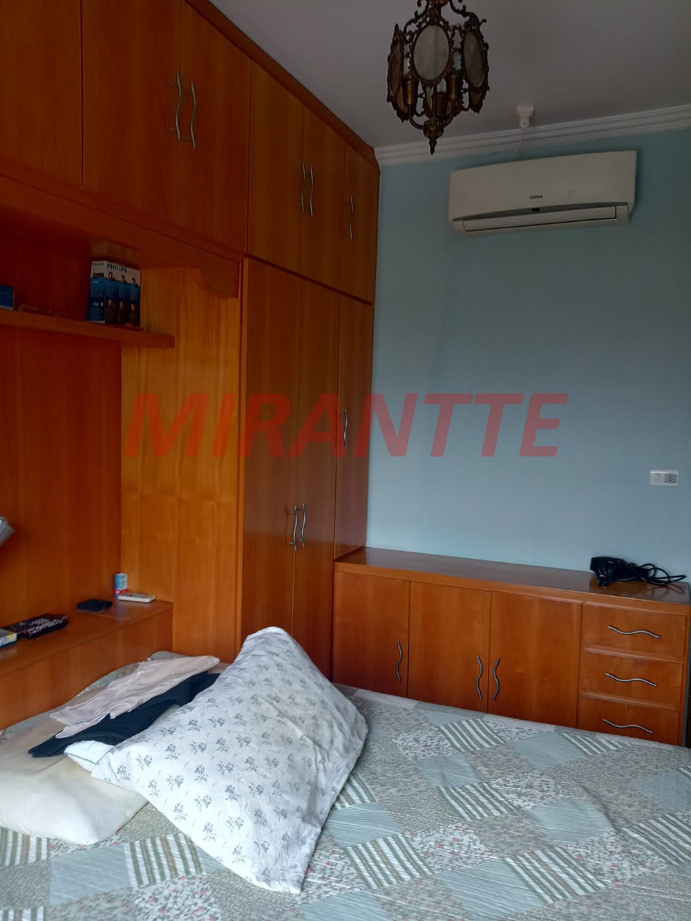 Sobrado de 305m² com 5 quartos em Vila Pauliceia
