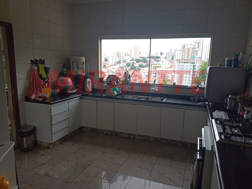 Sobrado de 305m² com 5 quartos em Vila Pauliceia