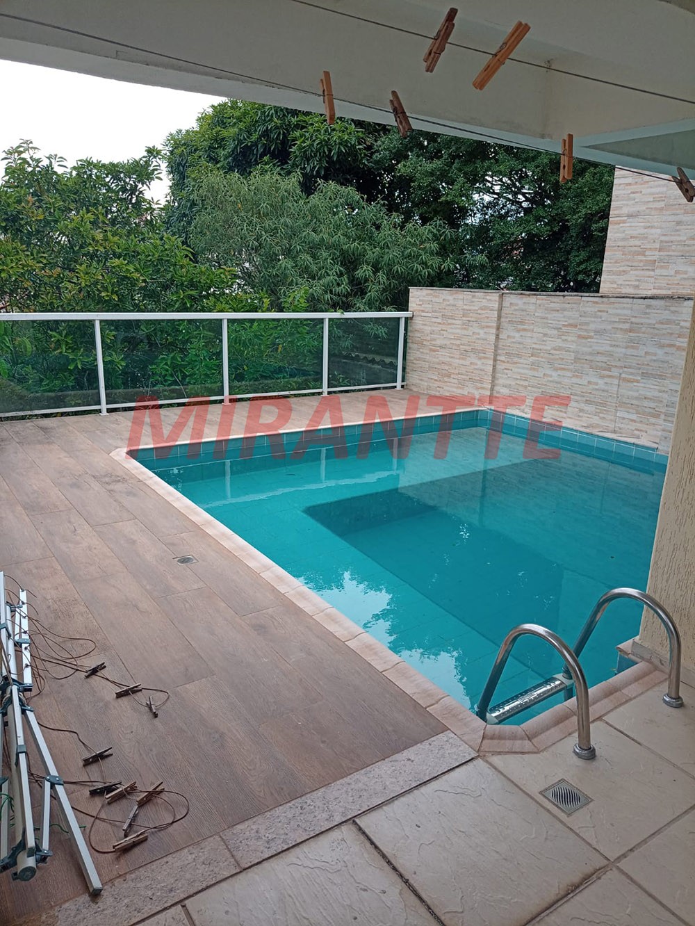 Sobrado de 305m² com 5 quartos em Vila Pauliceia
