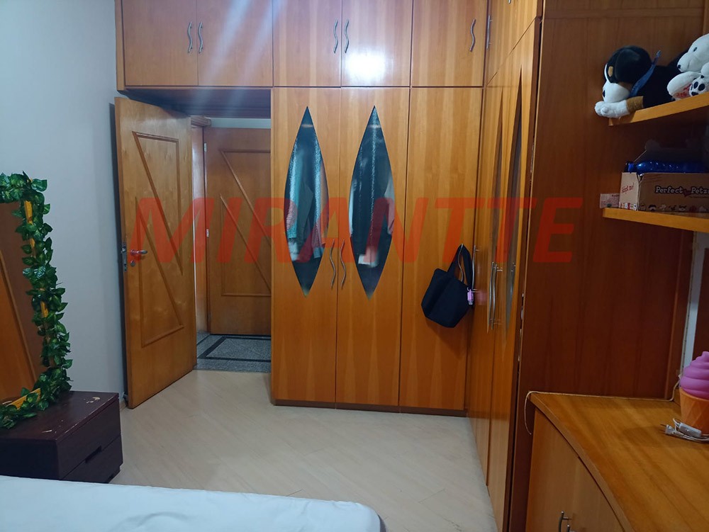 Sobrado de 305m² com 5 quartos em Vila Pauliceia