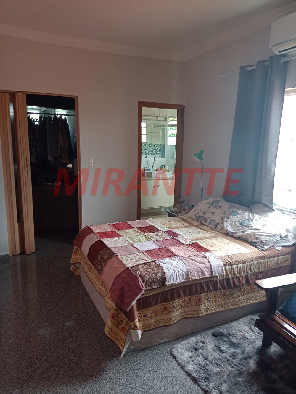 Sobrado de 305m² com 5 quartos em Vila Pauliceia