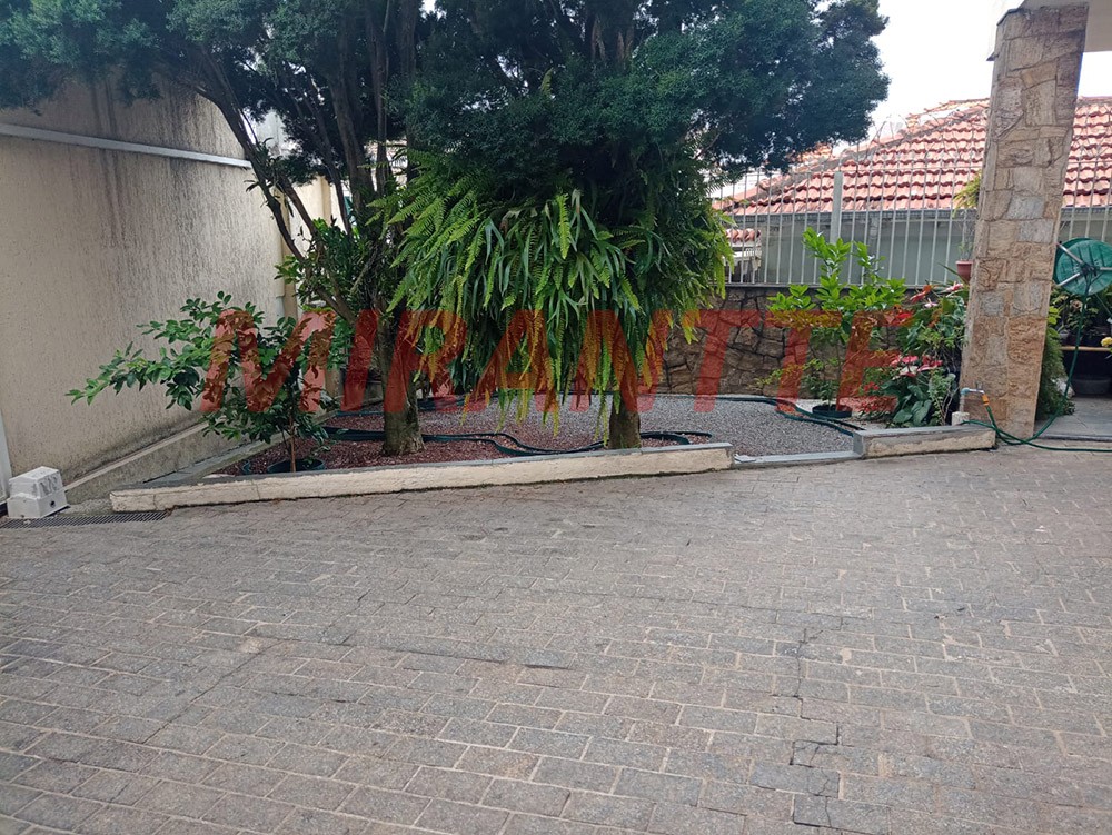 Sobrado de 305m² com 5 quartos em Vila Pauliceia