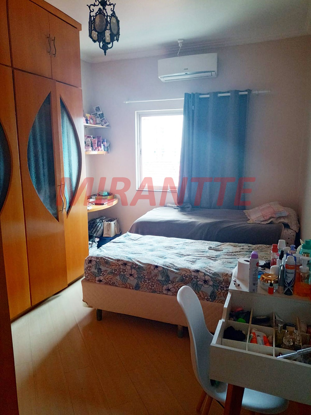 Sobrado de 305m² com 5 quartos em Vila Pauliceia