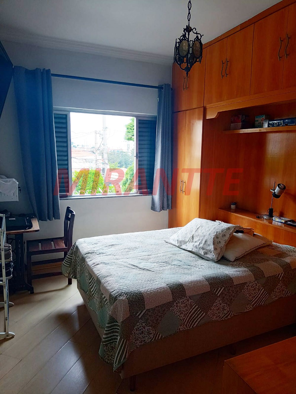 Sobrado de 305m² com 5 quartos em Vila Pauliceia