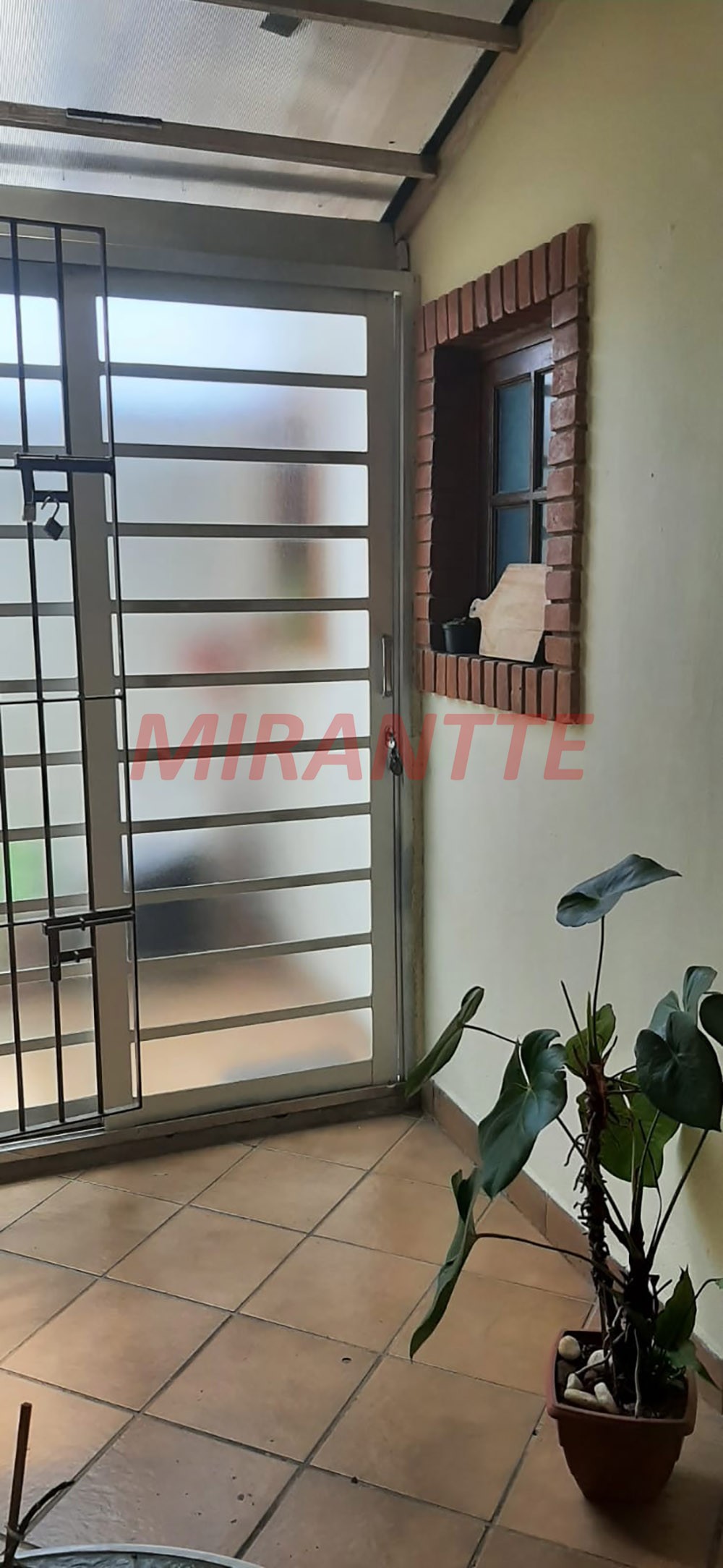 Sobrado de 193m² com 3 quartos em Parque Continental