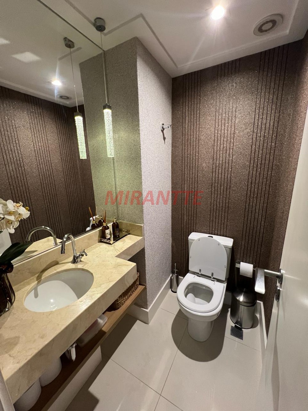 Apartamento de 182m² com 3 quartos em Santana