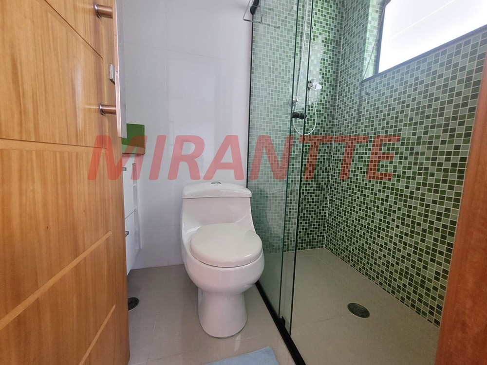 Sobrado de 360m² com 3 quartos em Serra da Cantareira