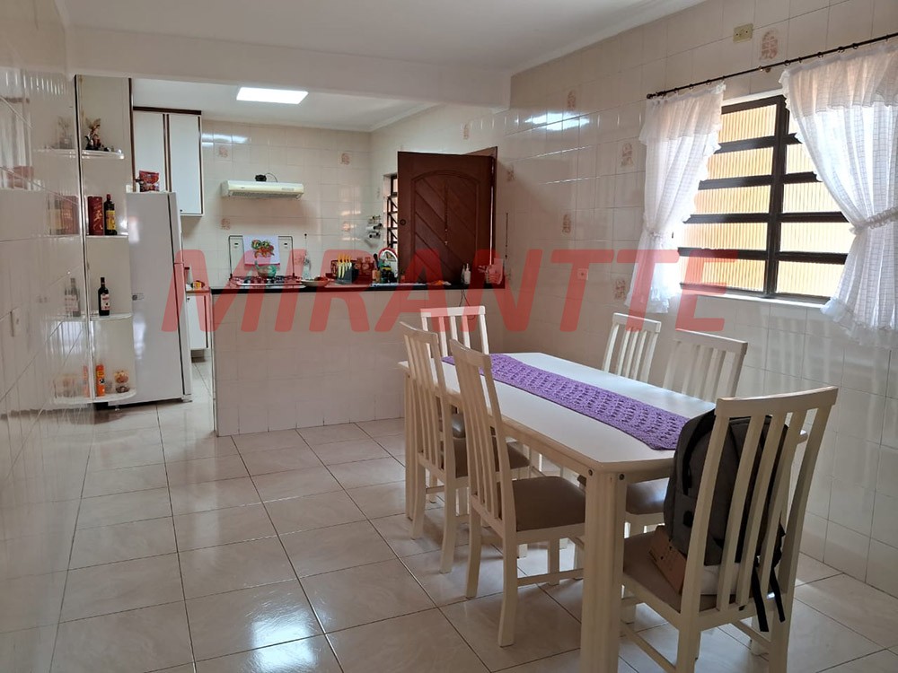 Sobrado de 150m² com 3 quartos em Parque Peruche