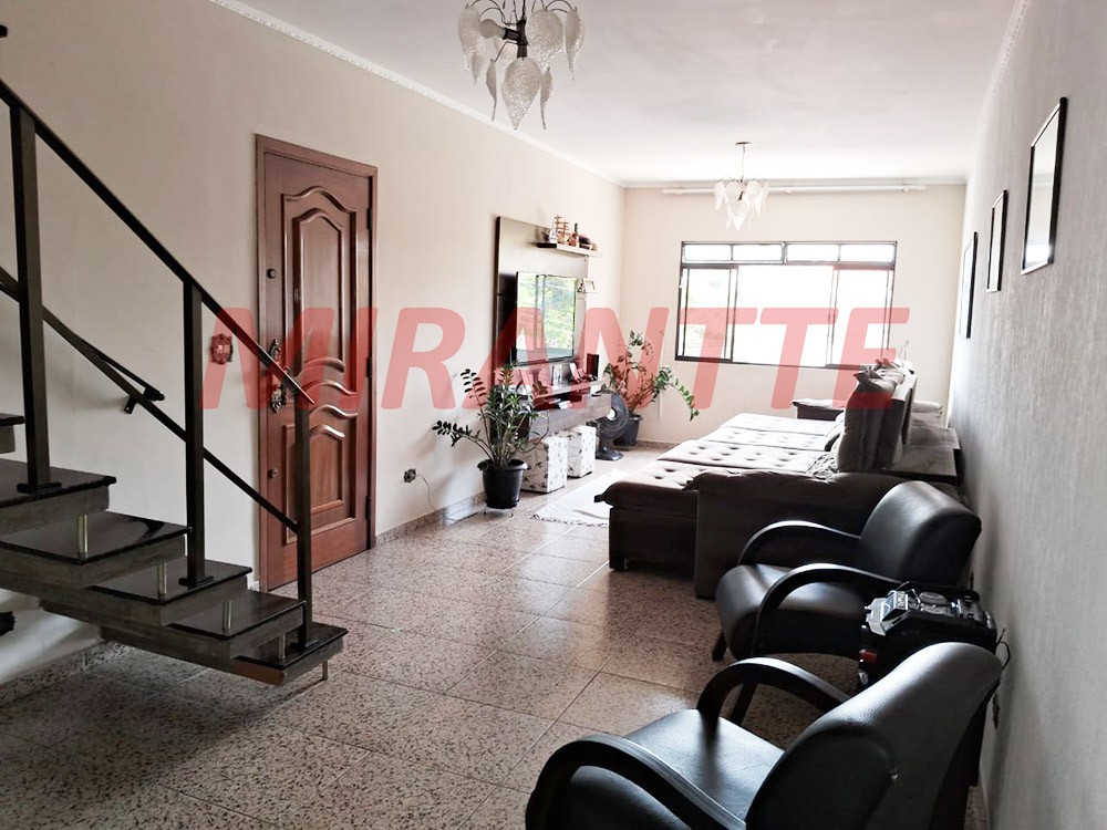 Sobrado de 150m² com 3 quartos em Parque Peruche