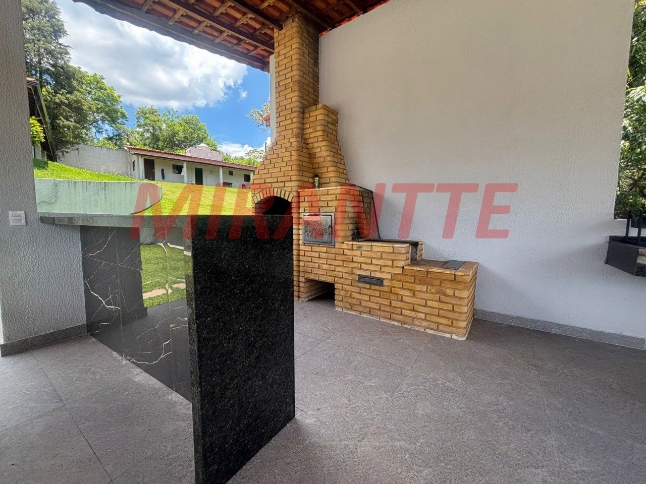 ChÁcara de 300m² com 2 quartos em Centro