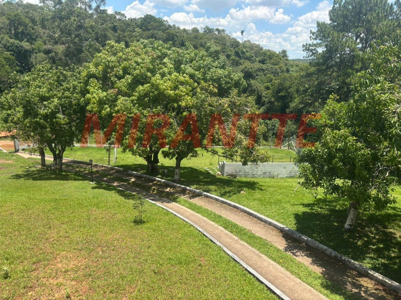 ChÁcara de 300m² com 2 quartos em Centro