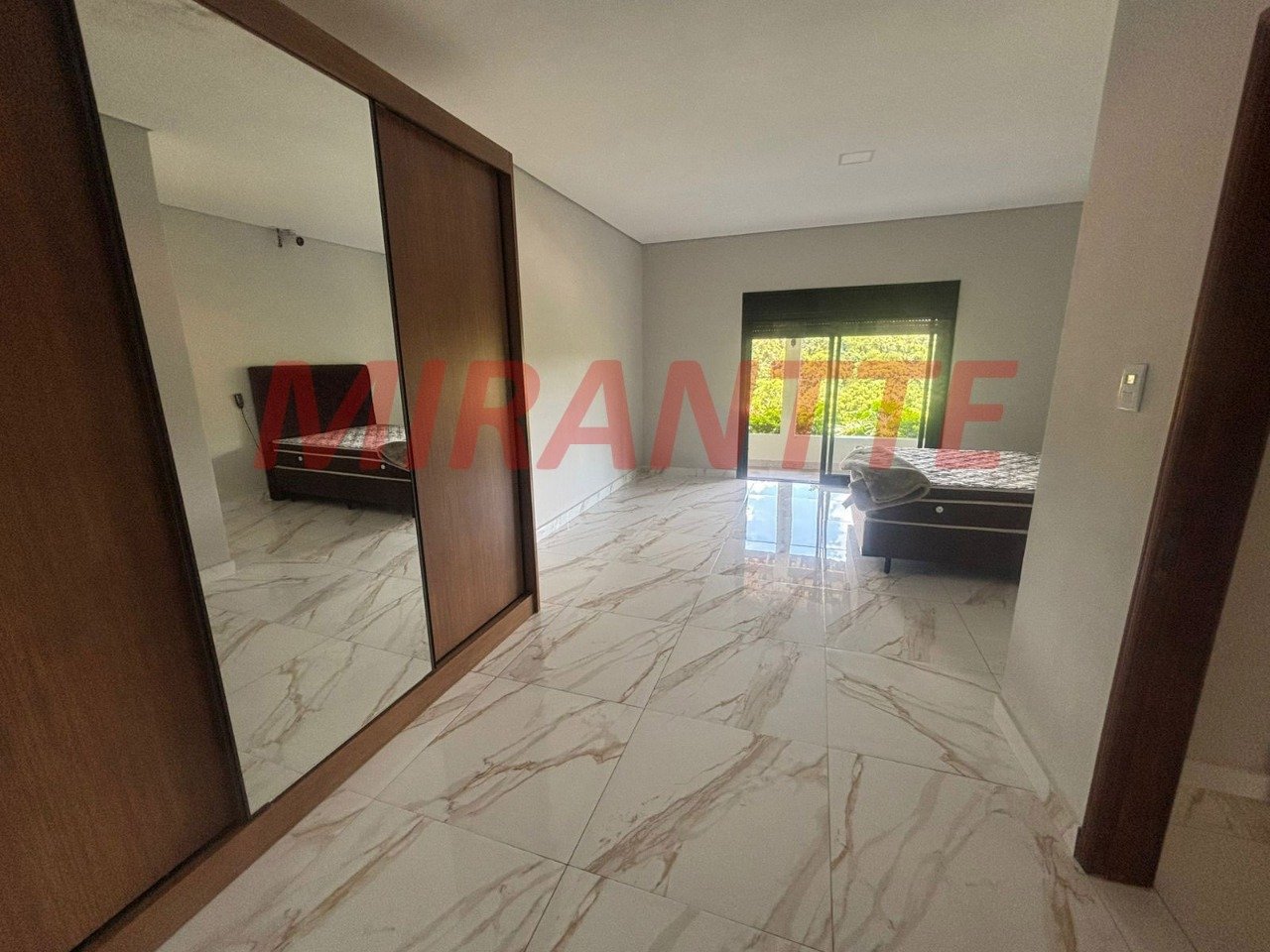 ChÁcara de 300m² com 2 quartos em Centro