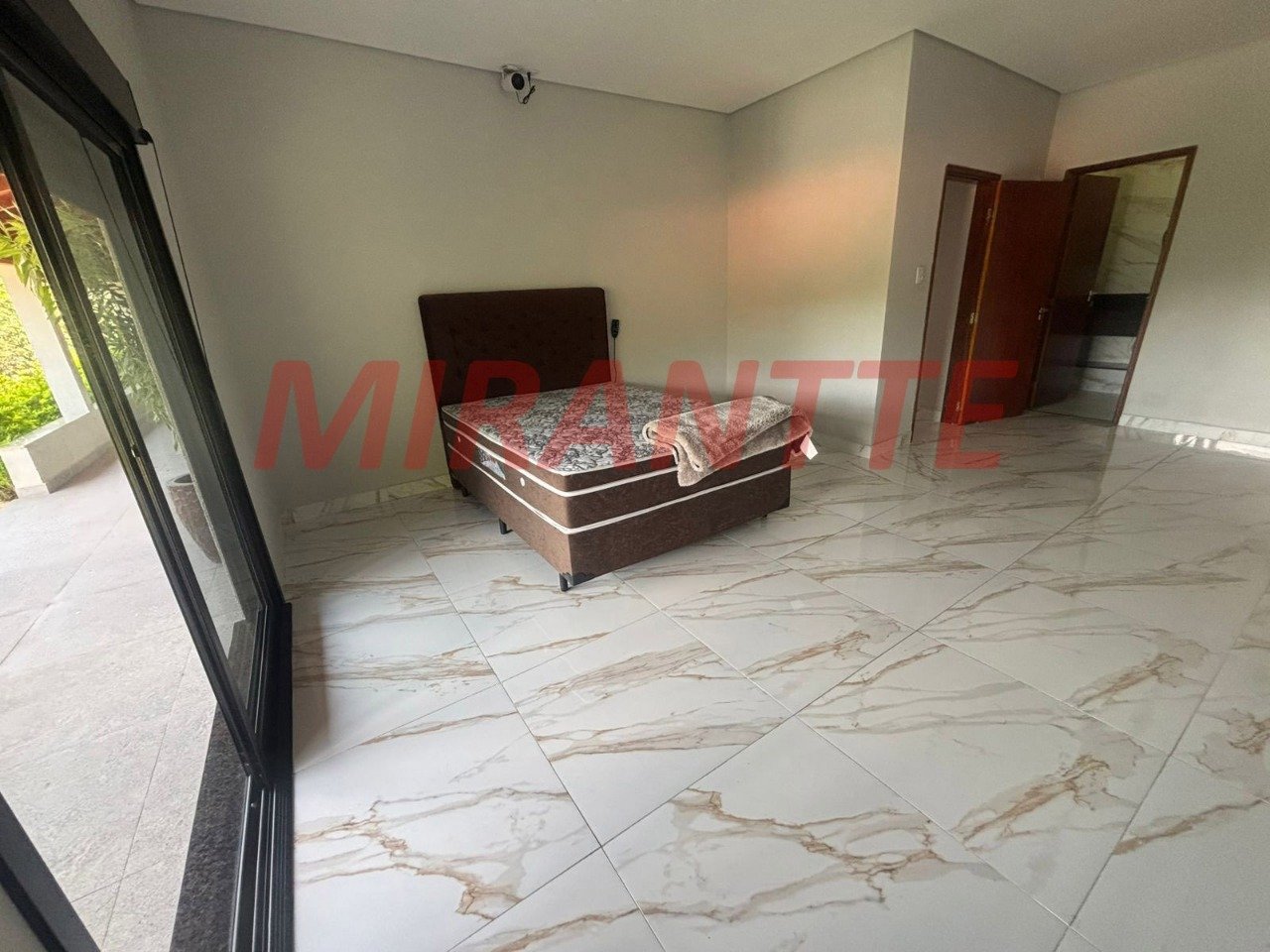 ChÁcara de 300m² com 2 quartos em Centro