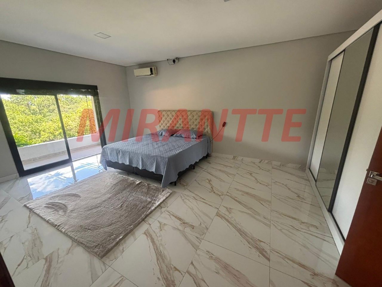 ChÁcara de 300m² com 2 quartos em Centro