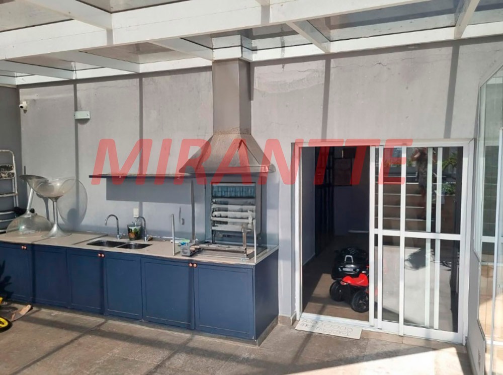 Cobertura de 254m² com 4 quartos em Santana