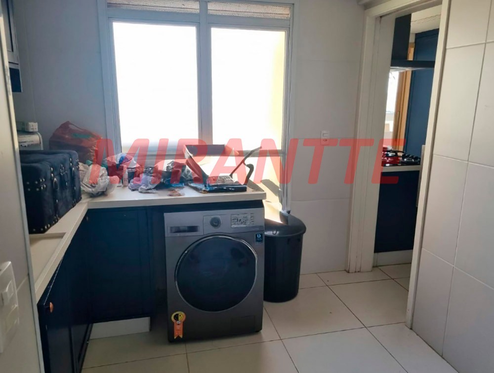 Cobertura de 254m² com 4 quartos em Santana