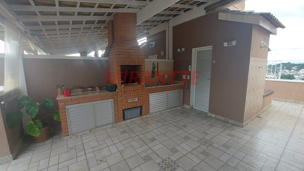 Cond. fechado de 140m² com 3 quartos em Vila Irmaos Arnoni