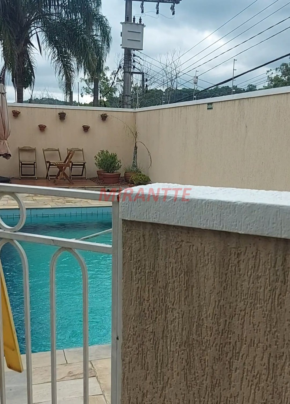 Cond. fechado de 140m² com 3 quartos em Vila Irmaos Arnoni