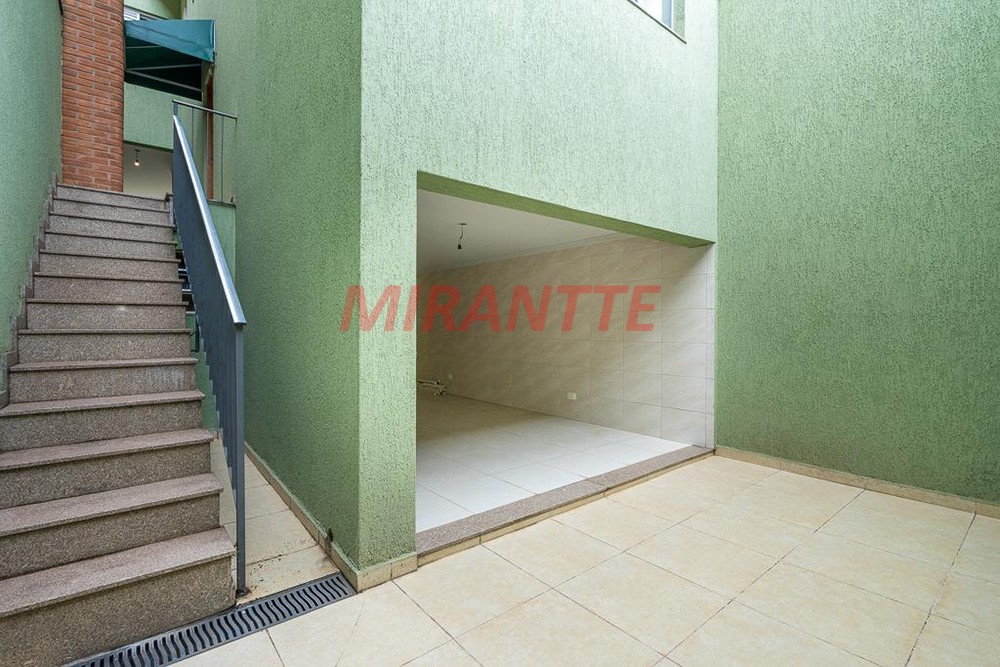 Sobrado de 162m² com 3 quartos em Parque Sao Domingos