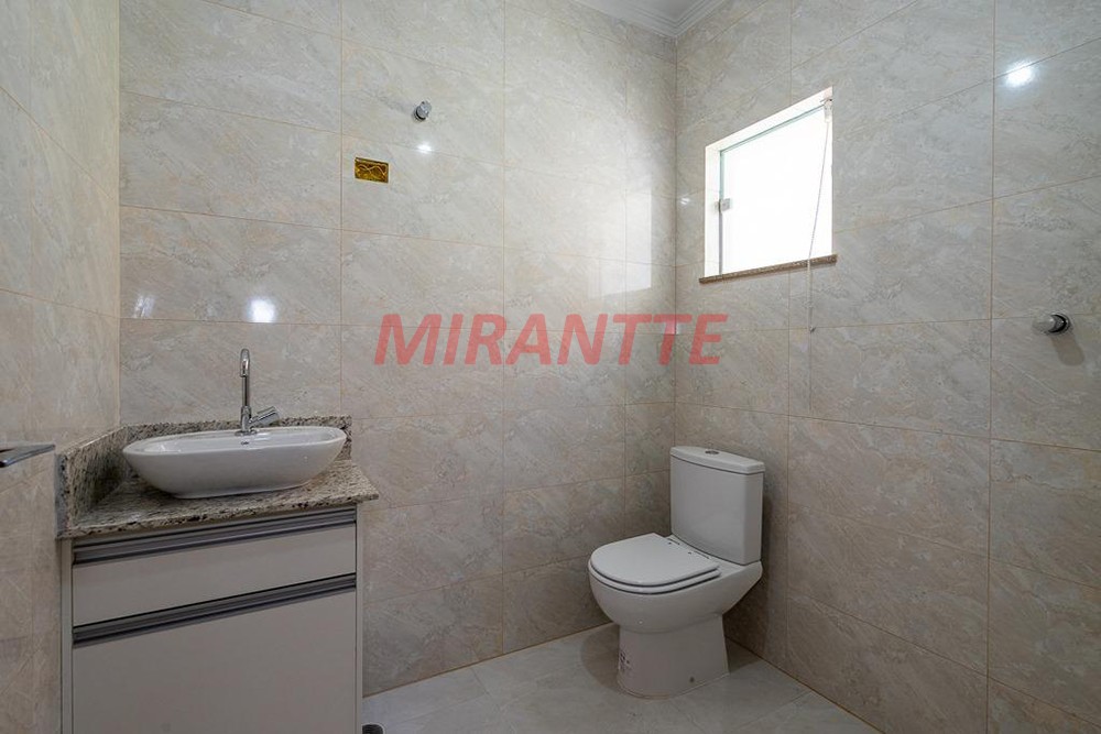 Sobrado de 162m² com 3 quartos em Parque Sao Domingos