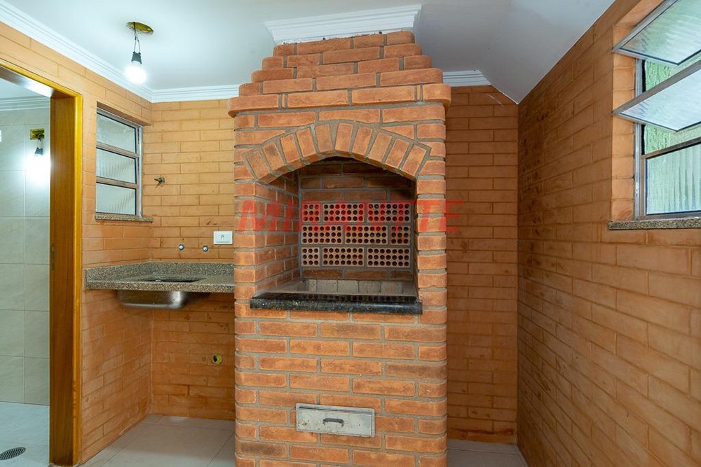 Sobrado de 162m² com 3 quartos em Parque Sao Domingos