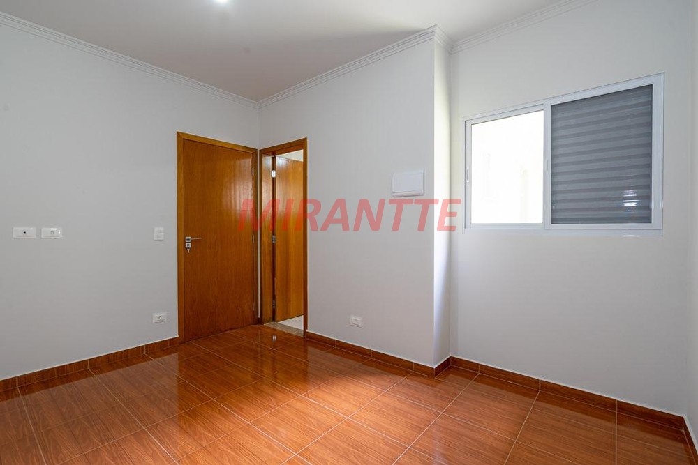 Sobrado de 162m² com 3 quartos em Parque Sao Domingos
